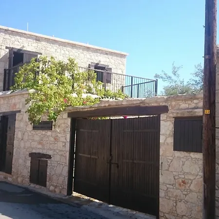 Kirithra Hotel